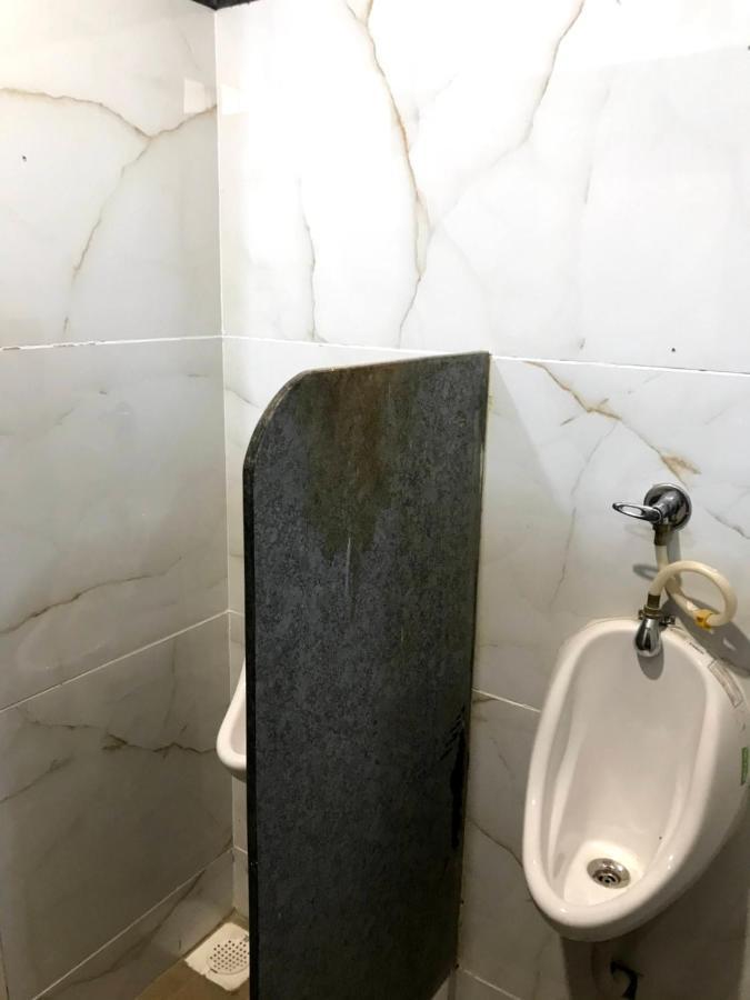 Hotel Amigo Ratlām Kültér fotó